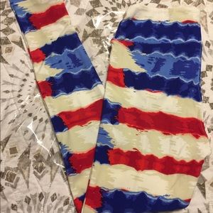 Lularoe American dreams OS tie dye print